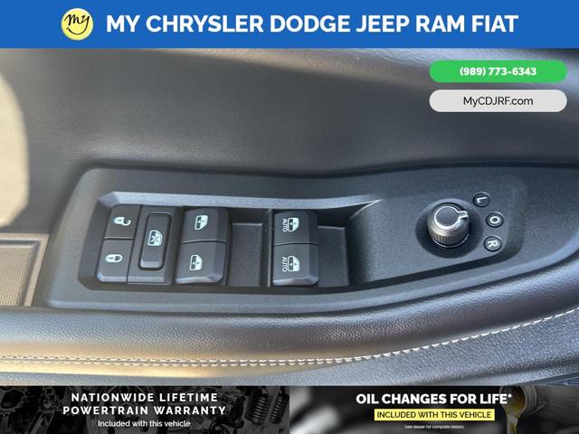 Photo of 2025 Silver Zynith Jeep Grand Cherokee