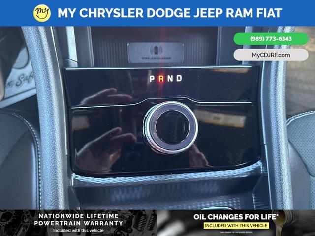 Photo of 2025 Silver Zynith Jeep Grand Cherokee