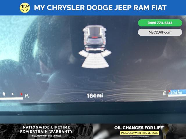 Photo of 2025 Silver Zynith Jeep Grand Cherokee