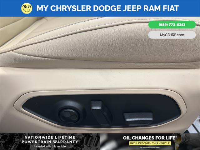 Photo of 2025 Bright White Clearcoat Jeep Grand Cherokee L