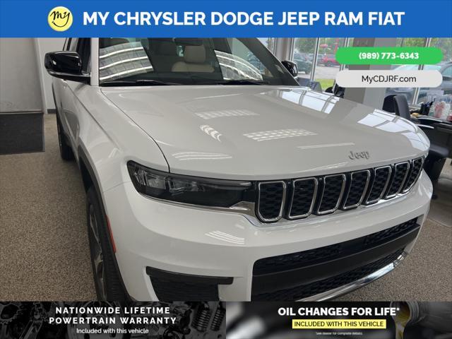 Photo of 2025 Bright White Clearcoat Jeep Grand Cherokee L