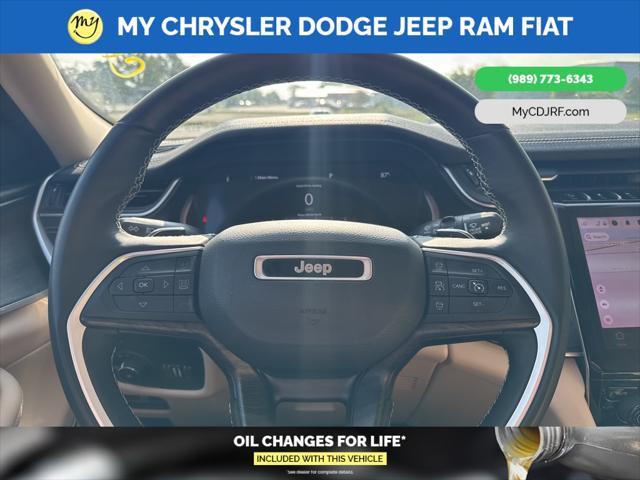 Photo of 2022 Velvet Red Pearlcoat Jeep Grand Cherokee