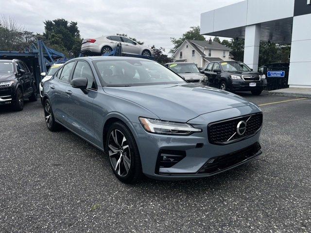 Photo of 2024 Denim Blue Volvo S60