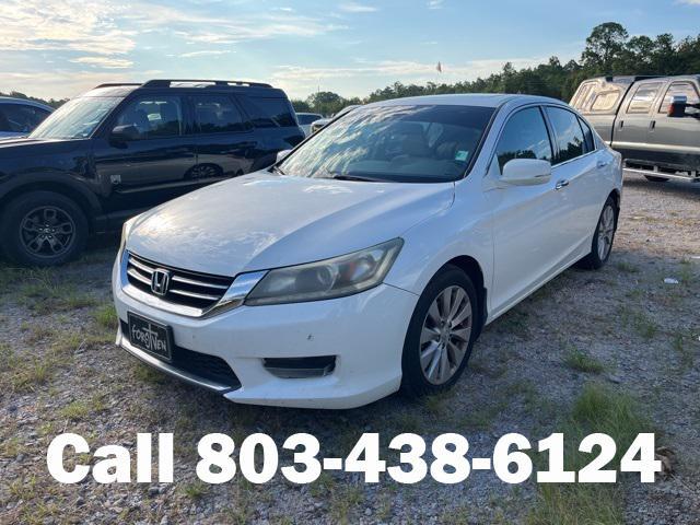 Photo of 2015 White Orchid Pearl Honda Accord