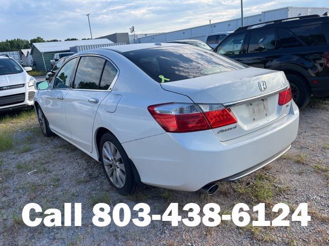 Photo of 2015 White Orchid Pearl Honda Accord