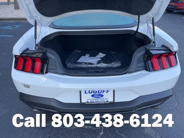 Photo of 2025 Oxford White Ford Mustang