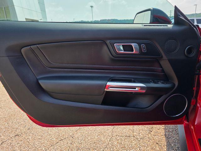 Photo of 2022 Race Red Ford Mustang