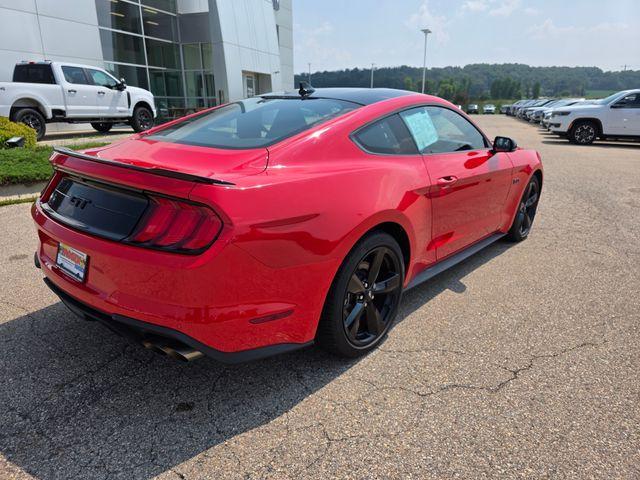 Photo of 2022 Race Red Ford Mustang