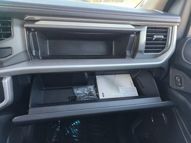 Photo of 2024 Agate Black Metallic Ford Expedition Max