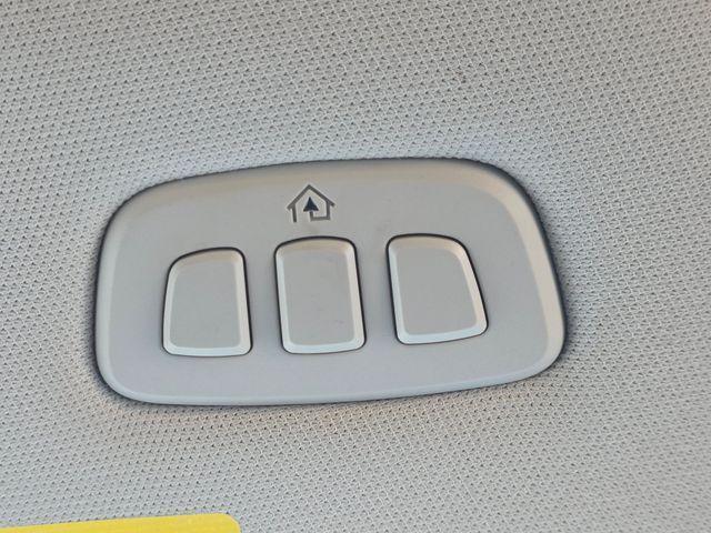 Photo of 2024 Agate Black Metallic Ford Expedition Max