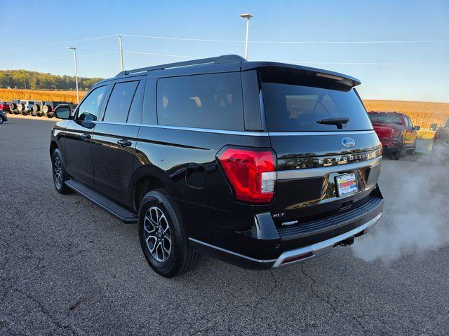Photo of 2024 Agate Black Metallic Ford Expedition Max
