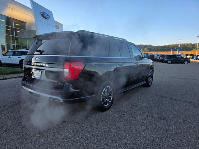 Photo of 2024 Agate Black Metallic Ford Expedition Max