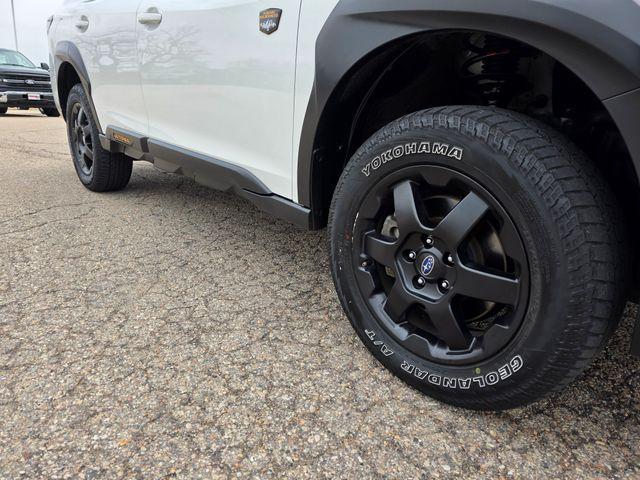 Photo of 2023 Crystal White Pearl Subaru Outback