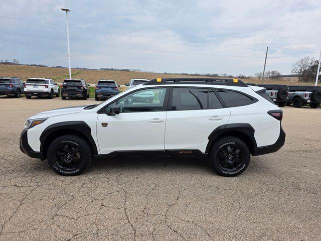Photo of 2023 Crystal White Pearl Subaru Outback