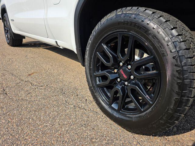 Photo of 2020 Summit White GMC Sierra 1500