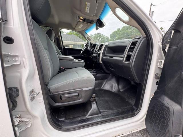 Photo of 2014 Bright White Clearcoat RAM 2500