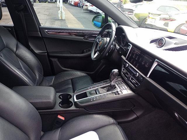 Photo of 2021 Mamba Green Metallic Porsche Macan