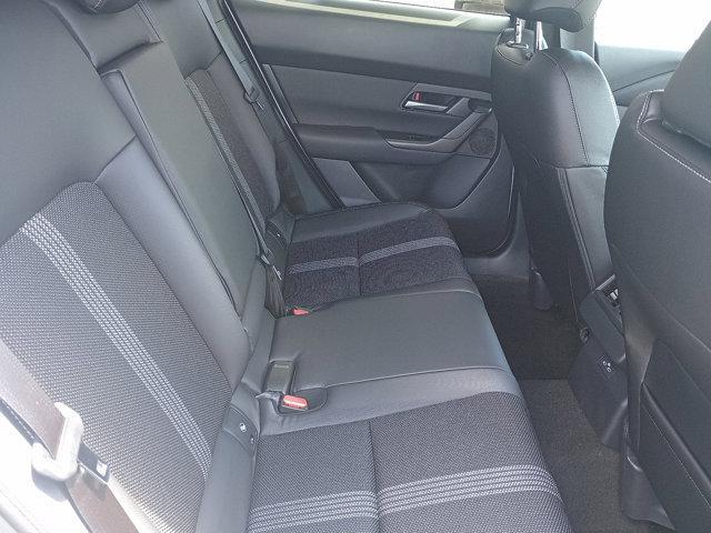 Photo of 2025 wind chill pearl Mazda CX-50