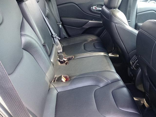 Photo of 2022 Diamond Black Crystal Pearlcoat Jeep Cherokee