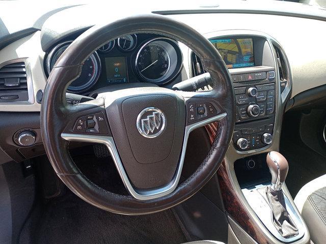 Photo of 2014 White Diamond Tricoat Buick Verano