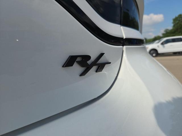 Photo of 2019 White Knuckle Clearcoat Dodge Charger