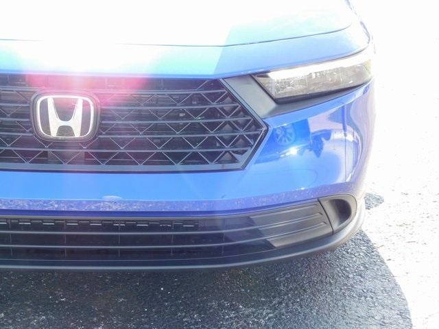 Photo of 2025 Still Night Pearl Honda Accord Hybrid