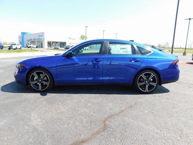 Photo of 2025 Still Night Pearl Honda Accord Hybrid
