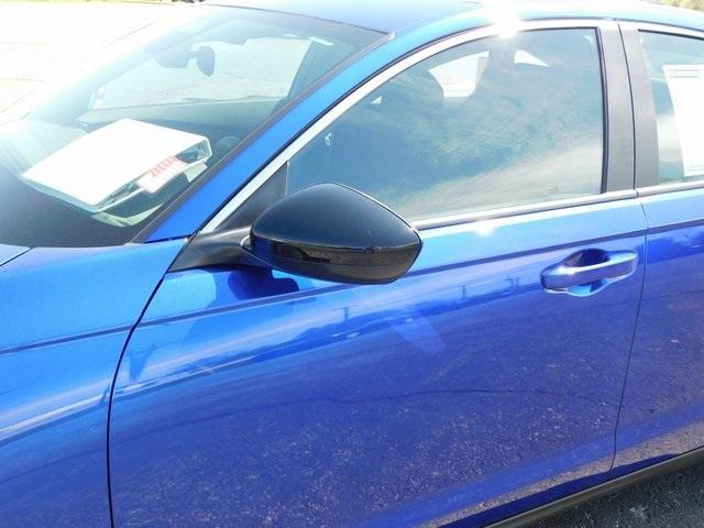 Photo of 2025 Still Night Pearl Honda Accord Hybrid