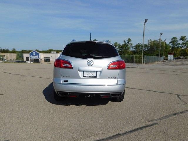 Photo of 2015 Quicksilver Metallic Buick Enclave
