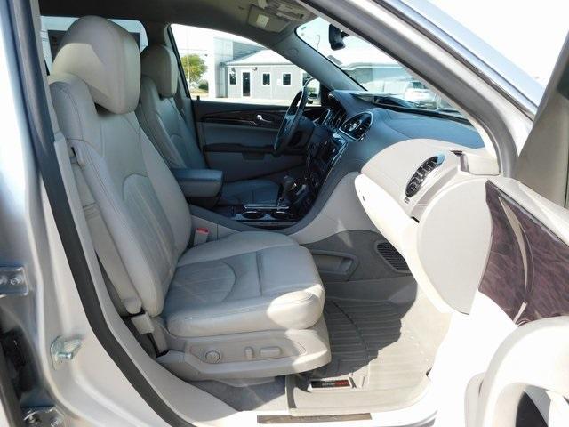 Photo of 2015 Quicksilver Metallic Buick Enclave