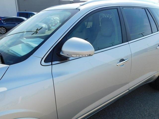 Photo of 2015 Quicksilver Metallic Buick Enclave