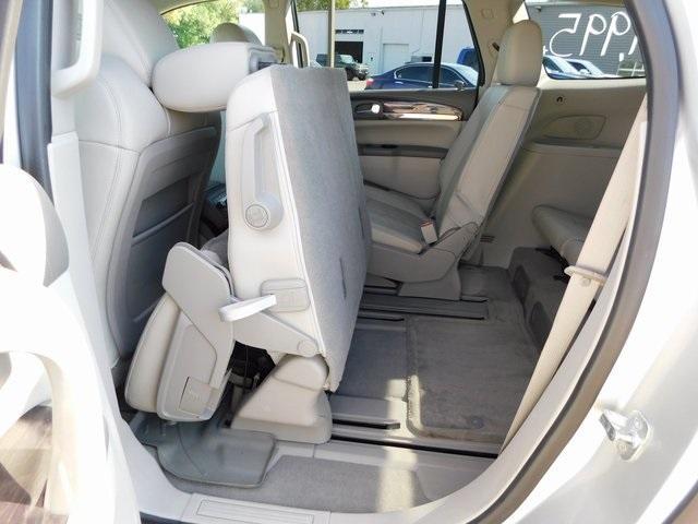 Photo of 2015 Quicksilver Metallic Buick Enclave