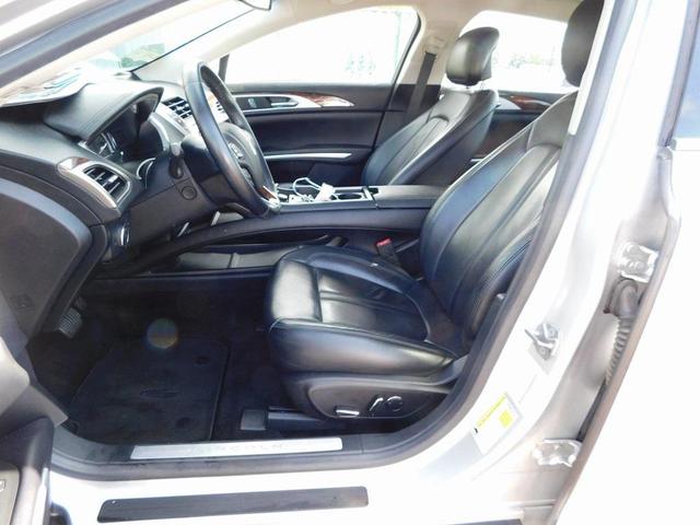 Photo of 2016 Ingot Silver Lincoln MKZ Hybrid
