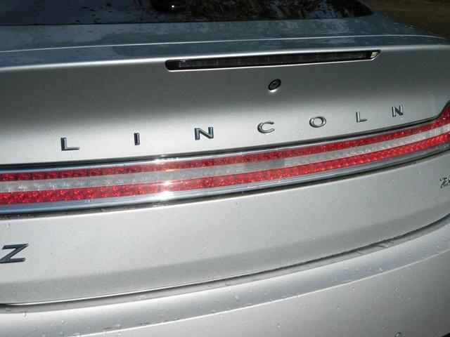 Photo of 2016 Ingot Silver Lincoln MKZ Hybrid