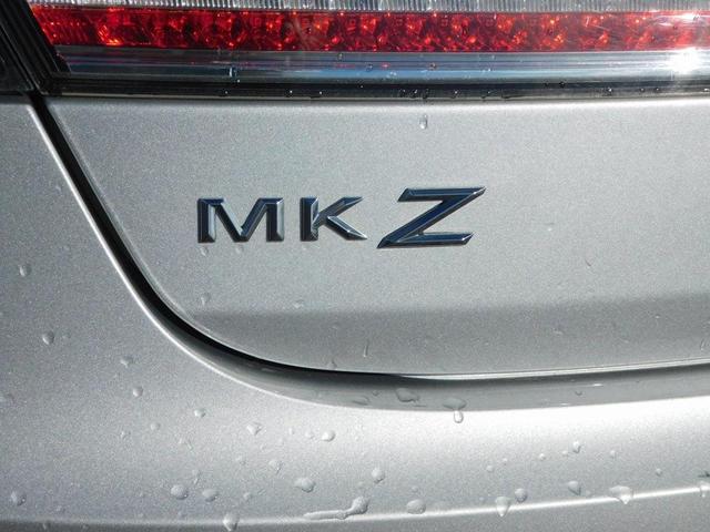 Photo of 2016 Ingot Silver Lincoln MKZ Hybrid