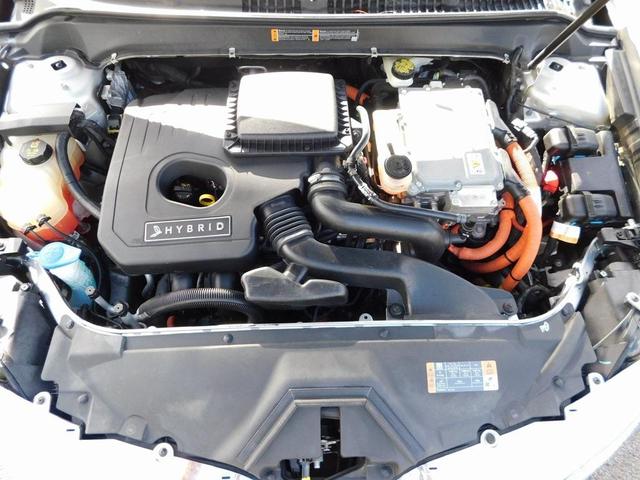 Photo of 2016 Ingot Silver Lincoln MKZ Hybrid