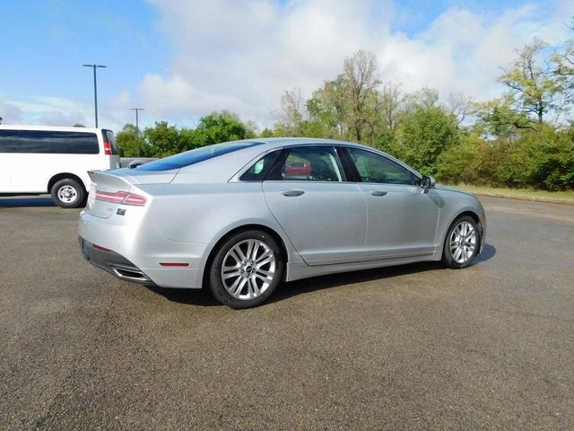 Photo of 2016 Ingot Silver Lincoln MKZ Hybrid