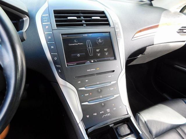 Photo of 2016 Ingot Silver Lincoln MKZ Hybrid