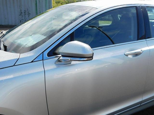 Photo of 2016 Ingot Silver Lincoln MKZ Hybrid
