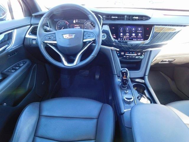 Photo of 2023 Stellar Black Metallic Cadillac XT6