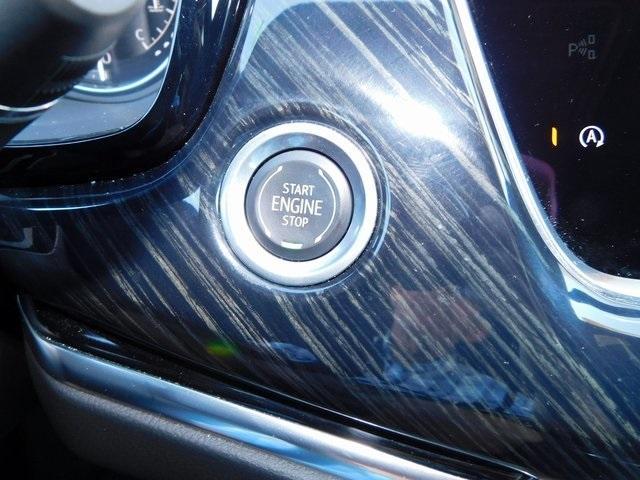 Photo of 2023 Stellar Black Metallic Cadillac XT6