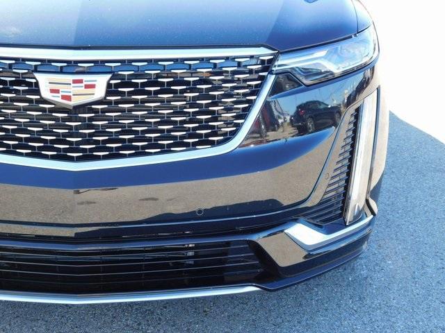 Photo of 2023 Stellar Black Metallic Cadillac XT6