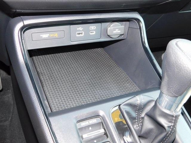 Photo of 2025 Solar Silver Metallic Honda CR-V