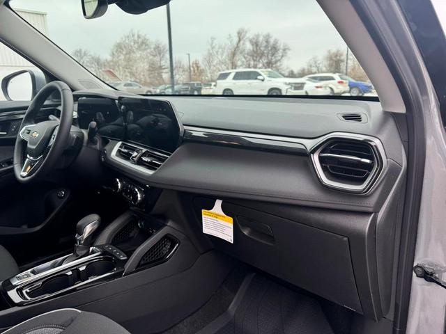 Photo of 2025 Sterling Gray Metallic Chevrolet Trailblazer