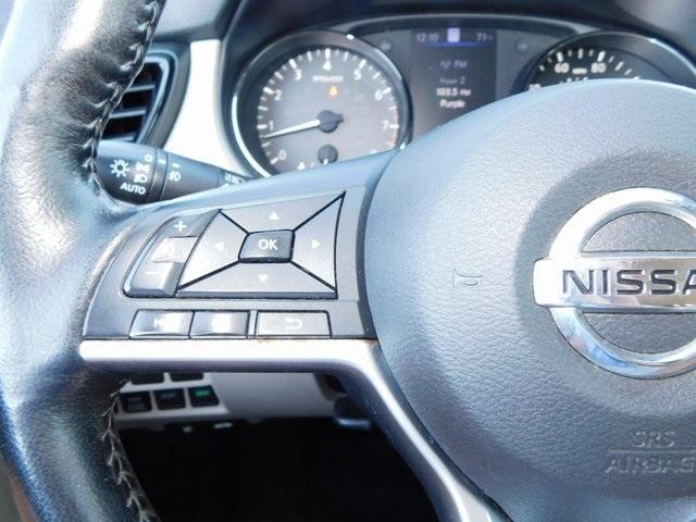 Photo of 2020 White Nissan Rogue Sport
