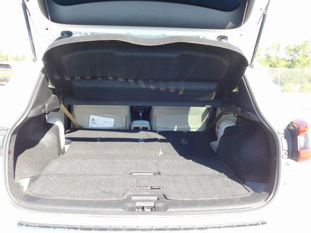 Photo of 2020 White Nissan Rogue Sport