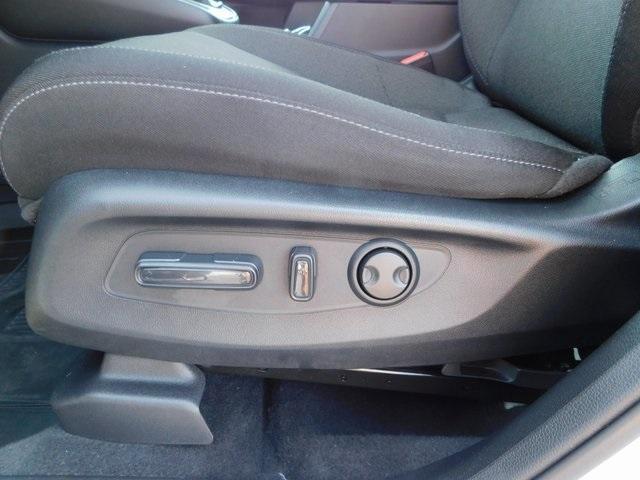Photo of 2023 Platinum White Pearl Honda CR-V