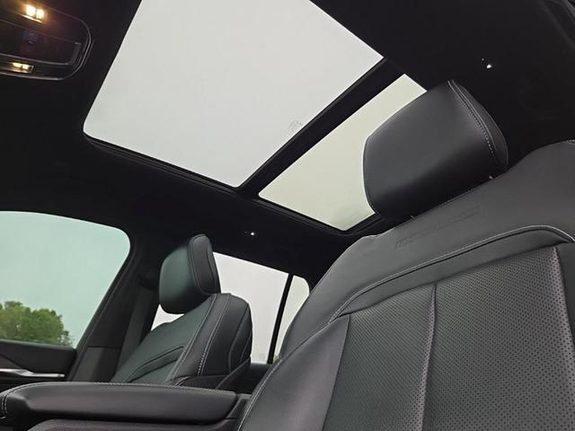 Photo of 2023 Diamond Black Jeep Grand Cherokee