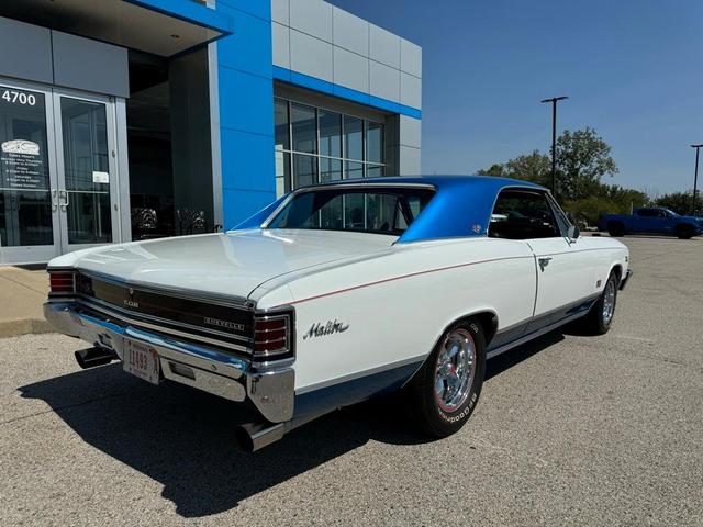Photo of 1967 White Chevrolet Malibu