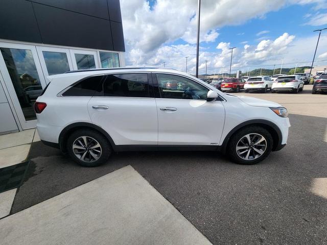Photo of 2019 Snow White Pearl Kia Sorento